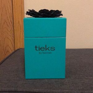 Tieks box